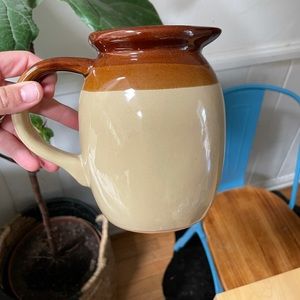 ⭐️SOLD⭐️ Boho vintage stoneware crock/pitcher